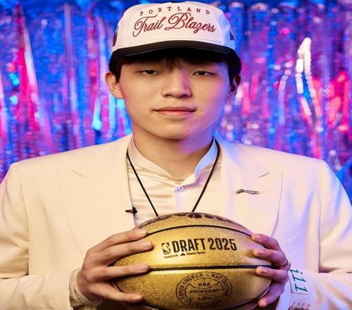 霍勒迪忆往,昔鵜鶘辉煌,双塔势不可,足彩,体彩,彩票,体育彩票,足球彩票,彩票合买,乐发彩票